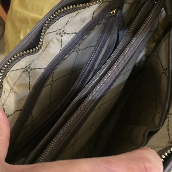 Handbag - Picture 6 of 12